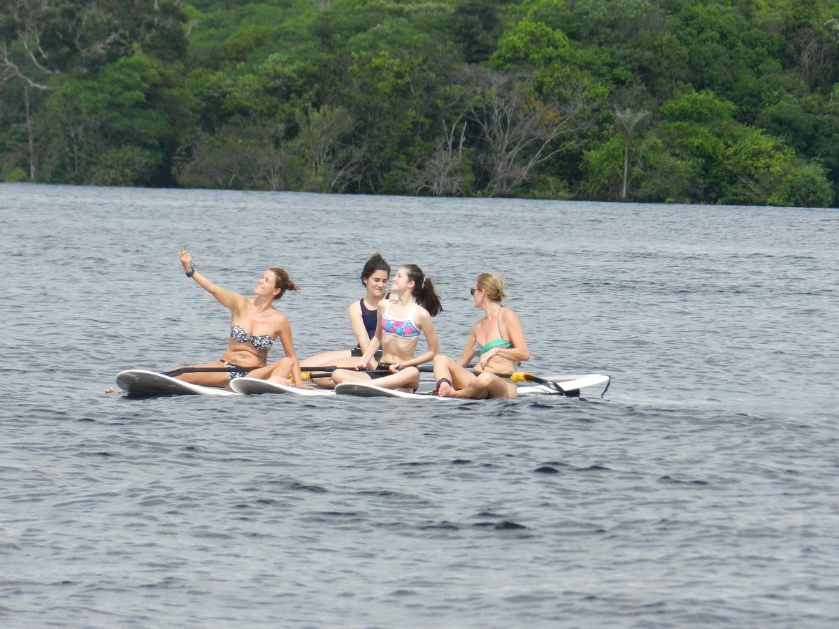 Abare House Floating Hostel Manaus Eksteriør billede